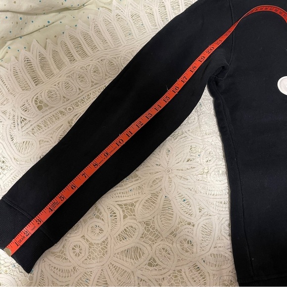 Authentic Kenzo Black Crewneck Graphic Sweatshirt – 3D Abstract Face Size M - Picture 13 of 13